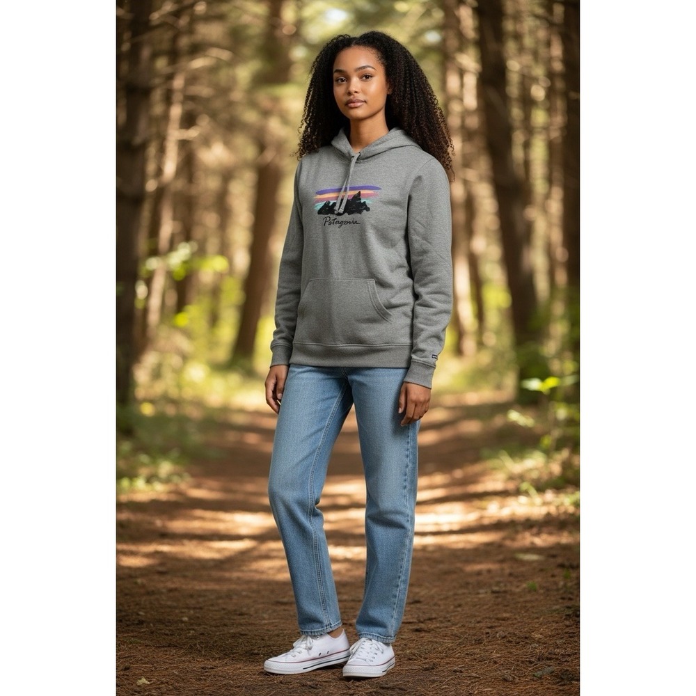 Patagonia Sweater‎ Womens MEDIUM GRAY Logo Hoodie Outdoors Casual Sweatshirt